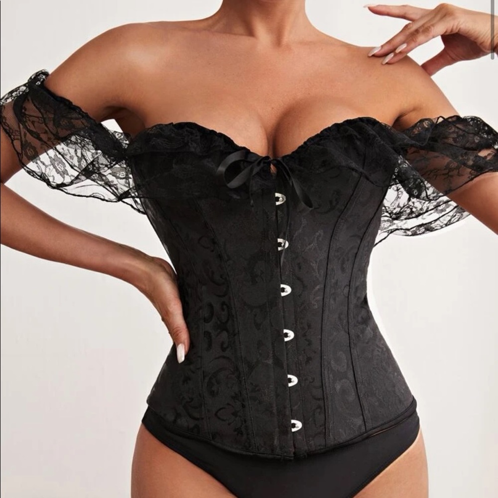 🚫SOLD🚫 BRAND NEW! Lace Up Back Shape wear.